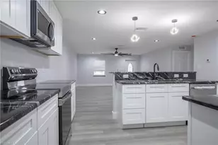 332 W Ventura Ave, Clewiston, FL 33440 - Photo 9