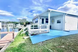 5519 Sir Walter Way, North Fort Myers, FL 33917 - Photo 3