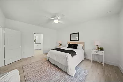 1826 NE 10th Pl, Cape Coral, FL 33909 - Photo 11