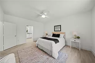 1826 NE 10th Pl, Cape Coral, FL 33909 - Photo 11