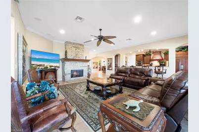 848 W Cape Estates Cir, Cape Coral, FL 33993 - Photo 17