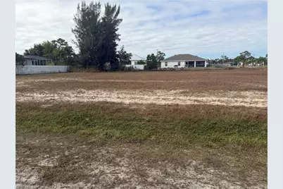 2020 NW 25th Pl, Cape Coral, FL 33993 - Photo 1