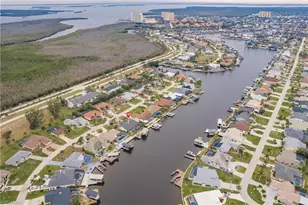 607 SW 57th St, Cape Coral, FL 33914 - Photo 47