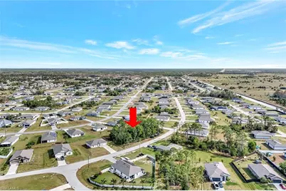 867 Youngreen Dr, Fort Myers, FL 33913 - Photo 9
