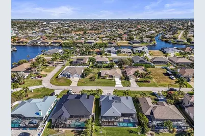 3007 SW 26th Ct, Cape Coral, FL 33914 - Photo 5