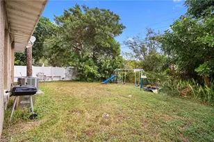 5449 Tenth Ave, Fort Myers, FL 33907 - Photo 17