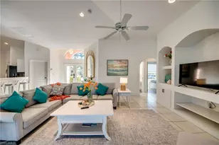 2619 SW 35th Ln, Cape Coral, FL 33914 - Photo 7