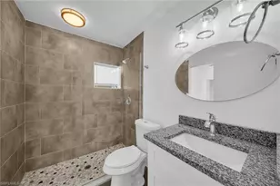 275 SW 4th St, Cape Coral, FL 33991 - Photo 7