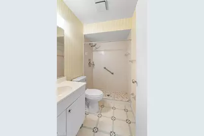 1031 SE 8th Ter #2H, Cape Coral, FL 33990 - Photo 17