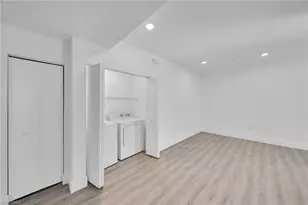 275 SW 4th St, Cape Coral, FL 33991 - Photo 3