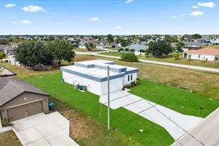 1222 Nelson Rd N, Cape Coral, FL 33993 - Photo 31