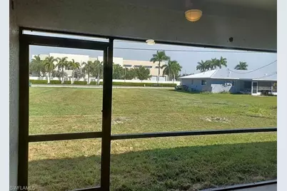 1111 SE 5th Ct, Cape Coral, FL 33990 - Photo 15