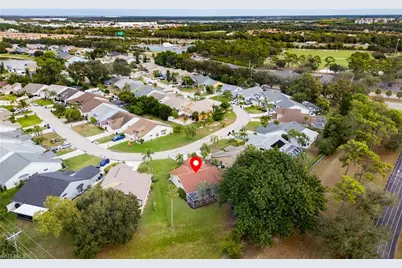 18112 Horseshoe Bay Cir, Fort Myers, FL 33967 - Photo 5