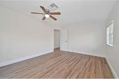 401 SE 10th Ln, Cape Coral, FL 33990 - Photo 37