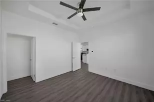 275 SW 4th St, Cape Coral, FL 33991 - Photo 9