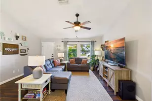 613 SW Santa Barbara Pl, Cape Coral, FL 33991 - Photo 3