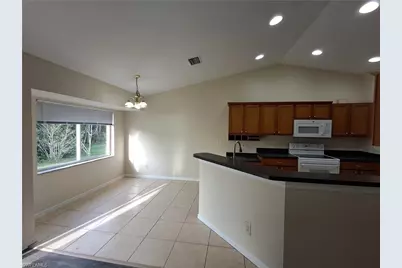 135 Greenbriar Blvd, Lehigh Acres, FL 33972 - Photo 15