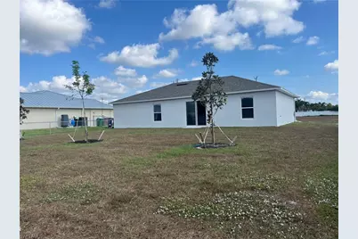 3218 NE 14th Pl, Cape Coral, FL 33909 - Photo 5