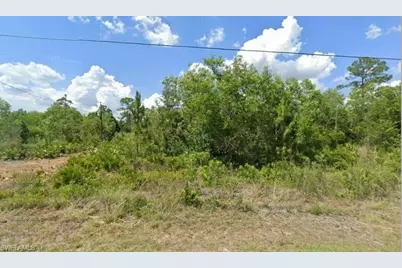 2505 E 10th St, Lehigh Acres, FL 33936 - Photo 3