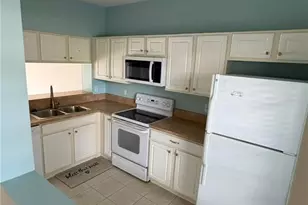 8178 Pacific Beach Dr, Fort Myers, FL 33966 - Photo 5