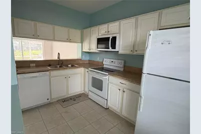 8178 Pacific Beach Dr, Fort Myers, FL 33966 - Photo 7