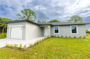 6027 Pecan Cir, Labelle, FL 33935 - Photo 3