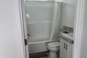 302 Shoreland Dr, Fort Myers, FL 33905 - Photo 7