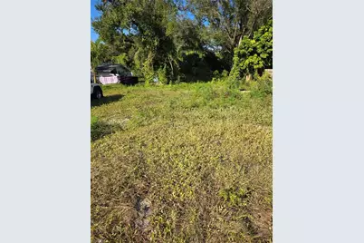 1311 Laurel Dr, North Fort Myers, FL 33917 - Photo 5