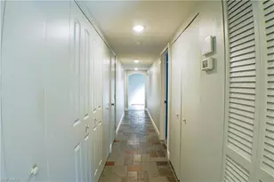 112 Pinebrook Dr, Fort Myers, FL 33907 - Photo 9