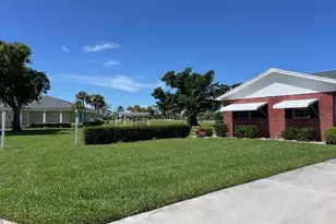 6992 Edgewater Cir, Fort Myers, FL 33919 - Photo 19