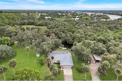 18130 Elmwood Dr, Alva, FL 33920 - Photo 15