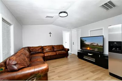 22950 Tinas Ln, Fort Myers, FL 33913 - Photo 23