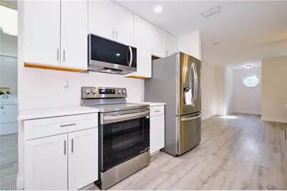 221 18th Ave NW, Naples, FL 34120 - Photo 15