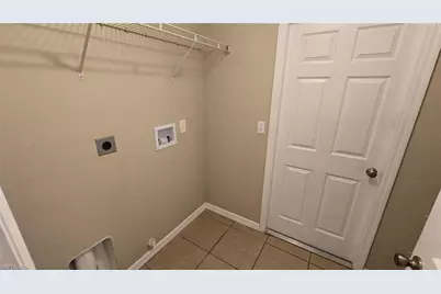 3322 Oasis Blvd, Cape Coral, FL 33914 - Photo 9