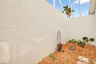 1221 SW 51st Terrace, Cape Coral, FL 33914 - Photo 11