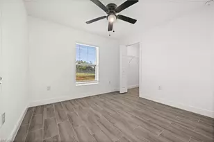 915-917 Graystone Ave, Lehigh Acres, FL 33974 - Photo 15