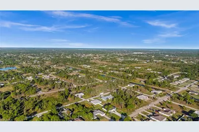 915-917 Graystone Ave, Lehigh Acres, FL 33974 - Photo 27