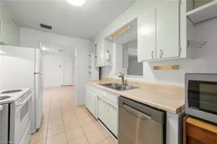 2285 Sunrise Blvd, Fort Myers, FL 33907 - Photo 13