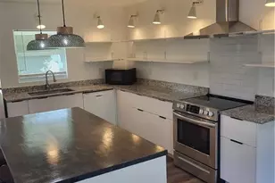 2027 Maravilla Cir, Fort Myers, FL 33901 - Photo 7