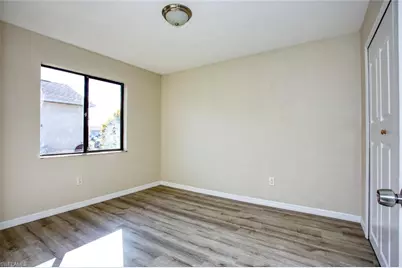 625 SE 1st Pl, Cape Coral, FL 33990 - Photo 15