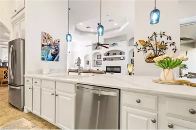 909 SW 22nd Ter, Cape Coral, FL 33991 - Photo 15