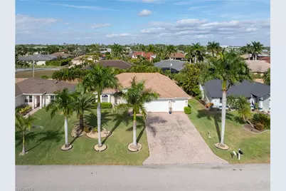 909 SW 22nd Ter, Cape Coral, FL 33991 - Photo 1