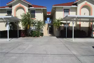 925 SW 47th Terrace, Cape Coral, FL 33914 - Photo 3