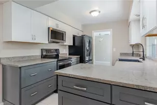 826 Monticello Ct, Cape Coral, FL 33904 - Photo 15