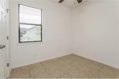 945 SW 6th Pl, Cape Coral, FL 33991 - Photo 13