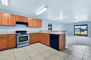 278 Shadow Lakes Dr, Lehigh Acres, FL 33974 - Photo 9