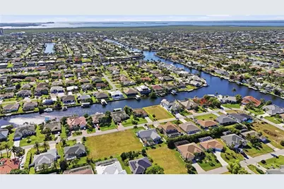 1912 SW 48th Ln, Cape Coral, FL 33914 - Photo 9