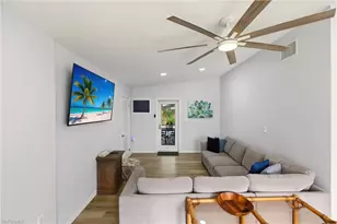 185 Hibiscus Dr, Fort Myers Beach, FL 33931 - Photo 5