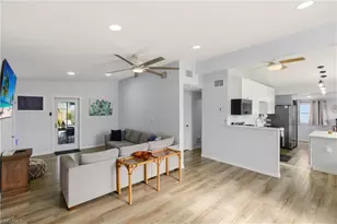 185 Hibiscus Dr, Fort Myers Beach, FL 33931 - Photo 7