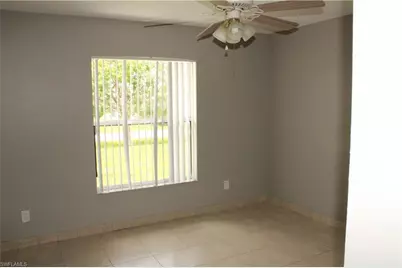 703 SE 8th Ter, Cape Coral, FL 33990 - Photo 9